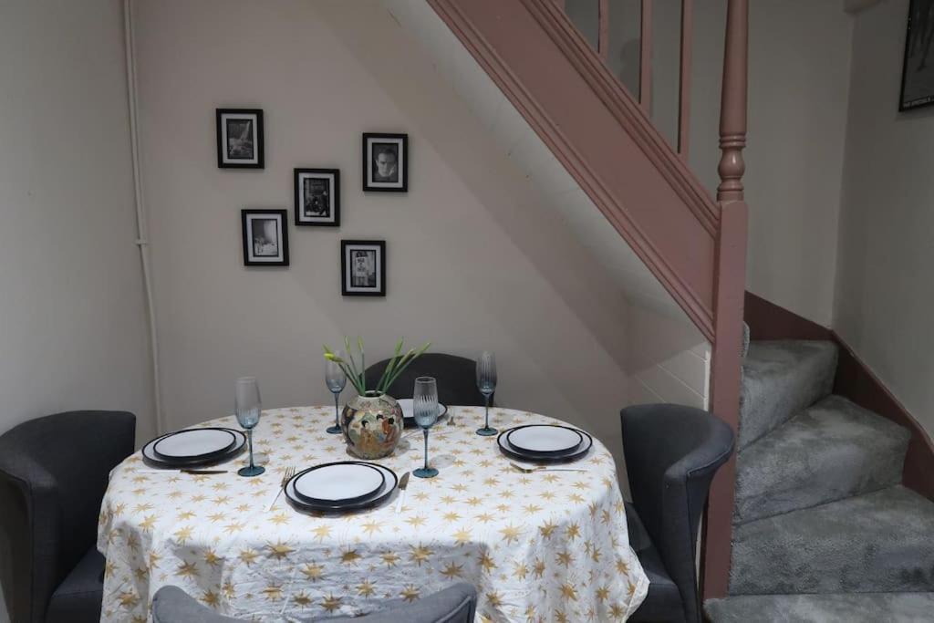 Victorian Farrar Cottage Йорк Экстерьер фото